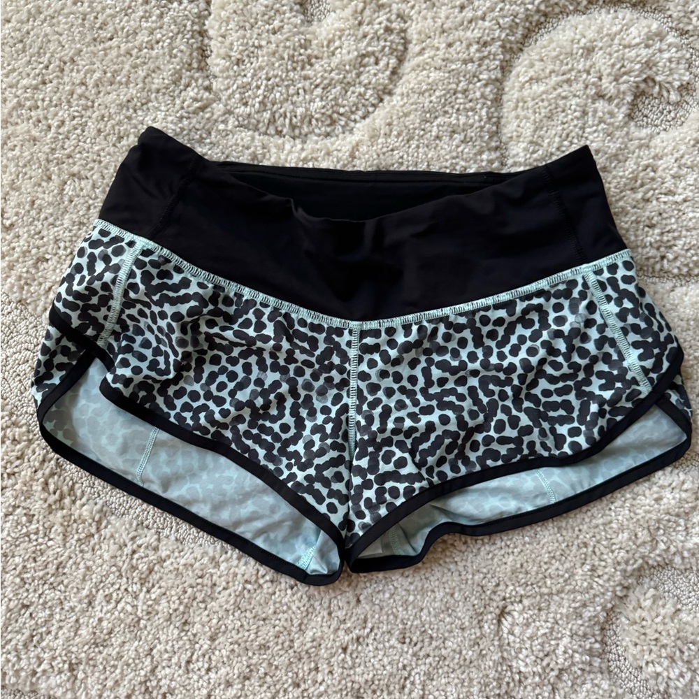 Lululemon Low-rise Lined Women's Black and White Leopard Print Shorts